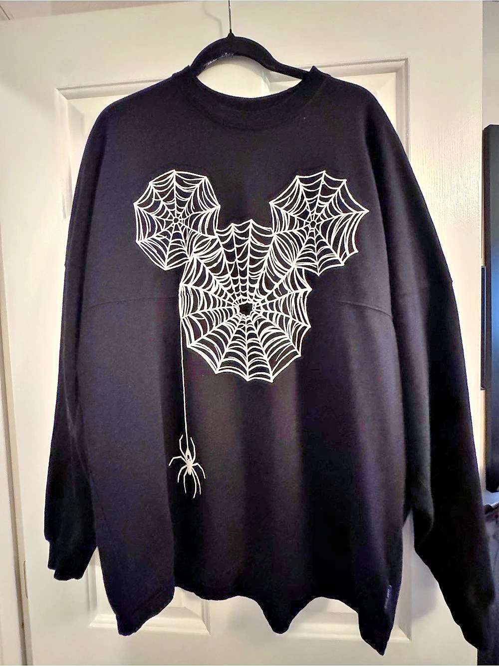 Disney Spirit Jersey Spiderweb Boo Crew Graphic Black Large oversized Unisex
